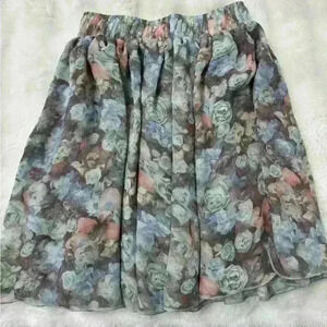 Woman’s Flower Detailed Skirt Floral Print Flattering Flowy  Vacation Skirt